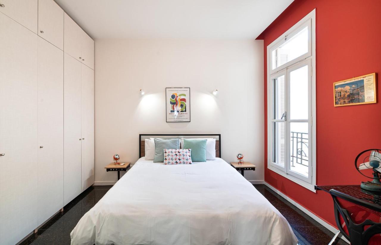 Spacious & Artistic Retro 2Bd Apt With Sauna Афины Экстерьер фото